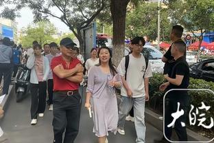 太阳报：滕哈赫有信心在与新高层会面前不会下课，将概述明夏计划